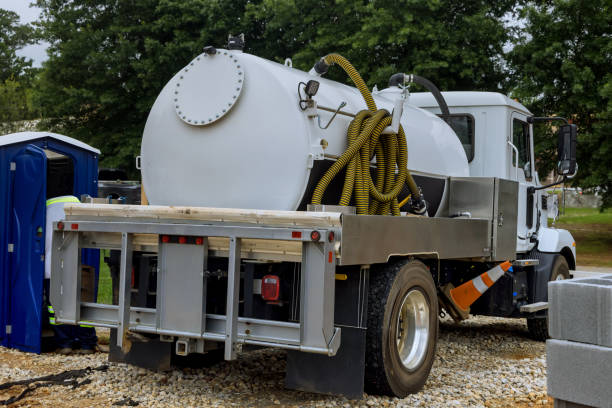 Portable Toilet Options We Offer in Vandalia, MO